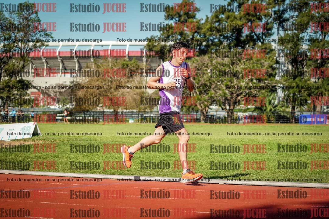 Fotos de los 5000 m llanos de mujeres y varones