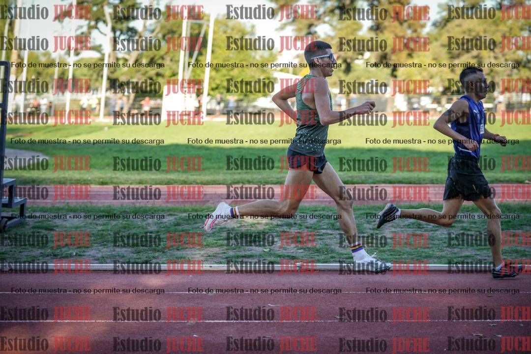 Fotos de los 3000 m llanos de varones