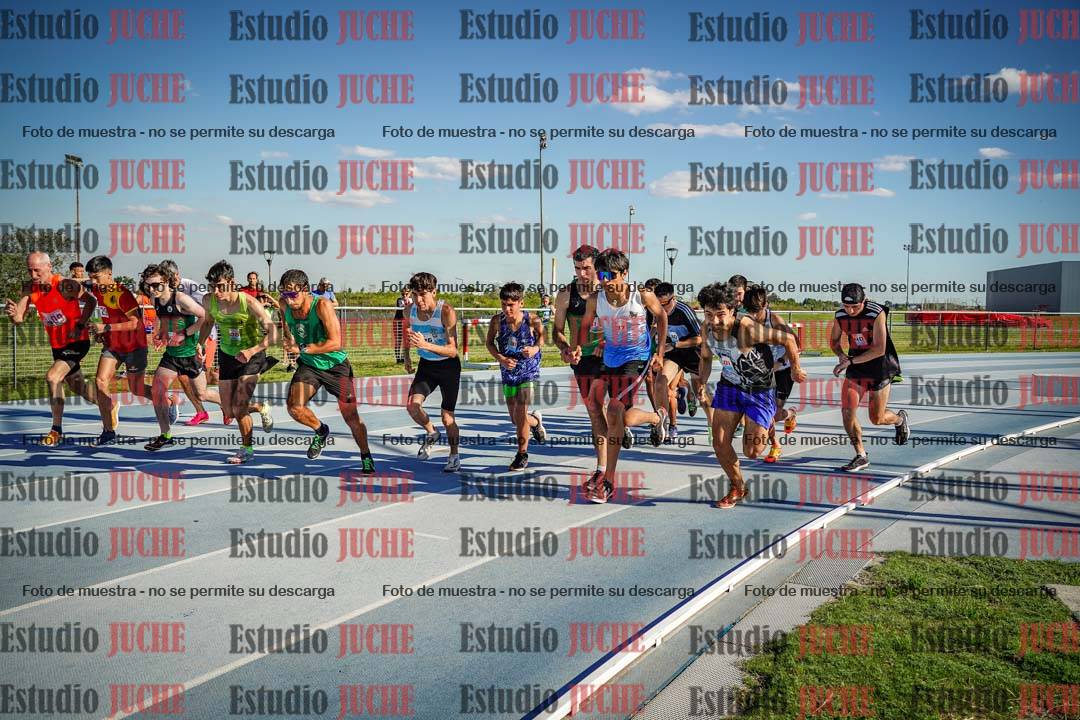 Fotos de los 1500 m llanos de varones