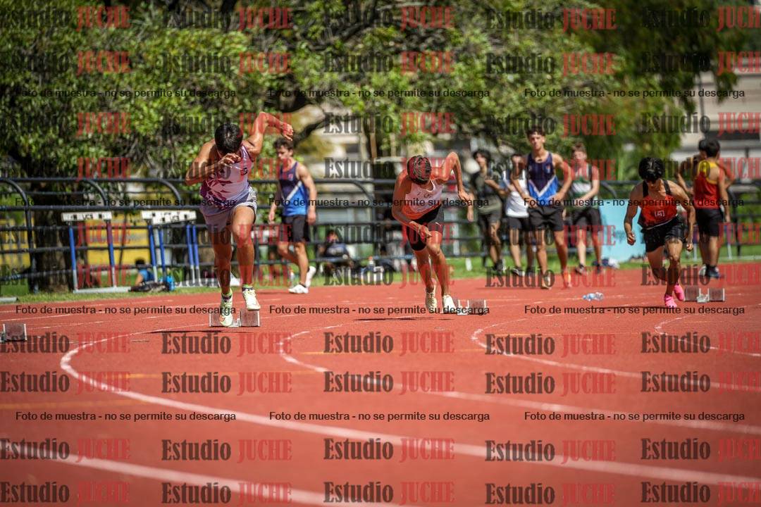 Fotos de los 200 m llanos de varones