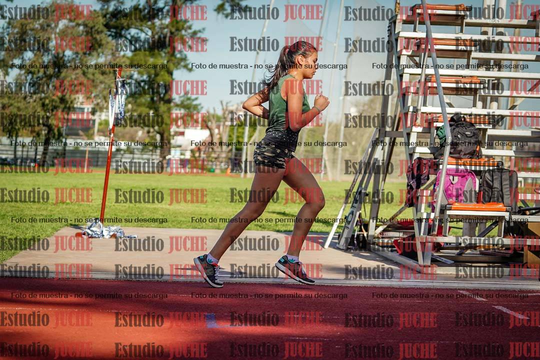 Fotos de los 5000 m llanos de mujeres y varones