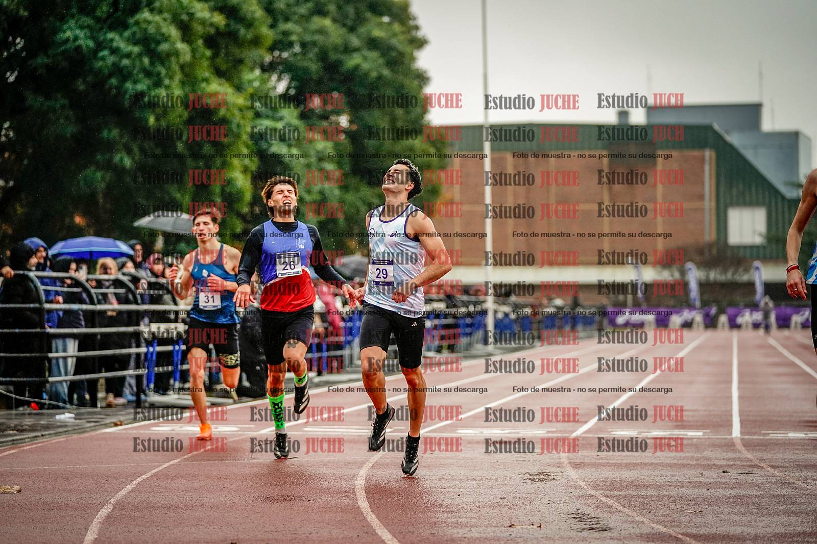 Fotos de los 400 m de varones - FINAL