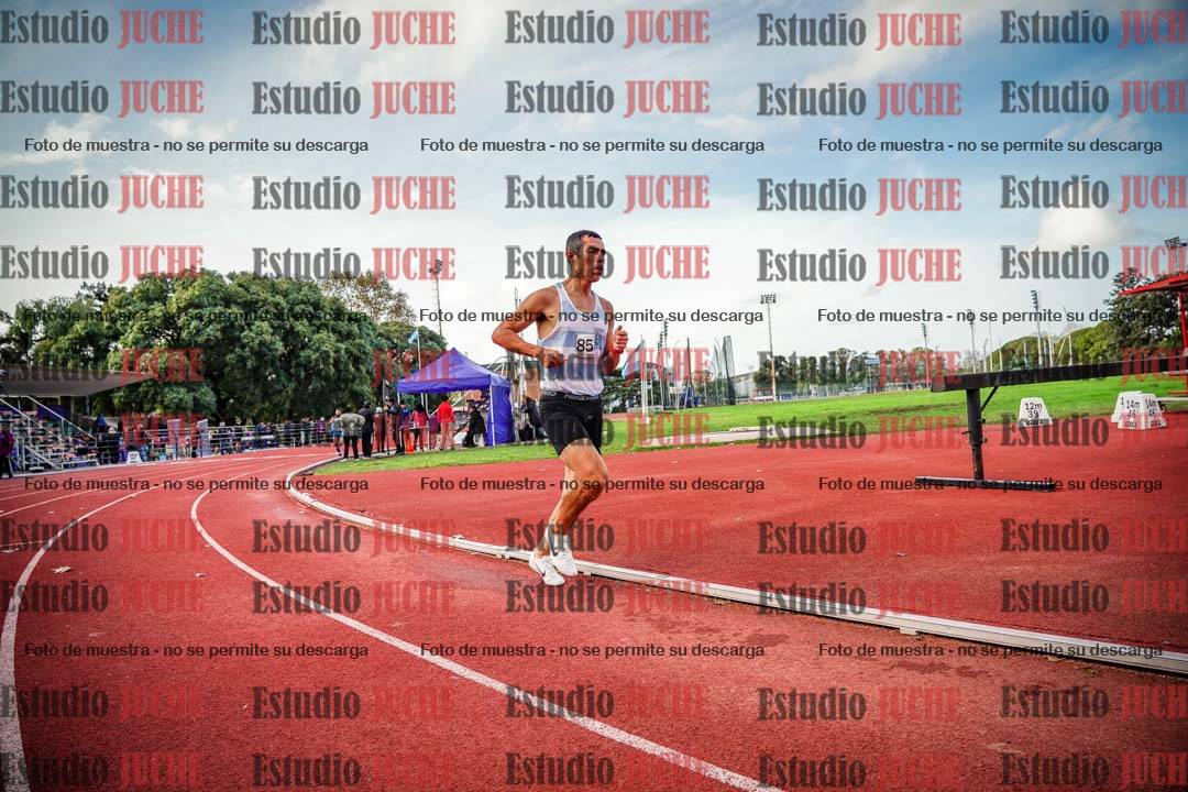 Fotos de los 3000 m llanos de varones