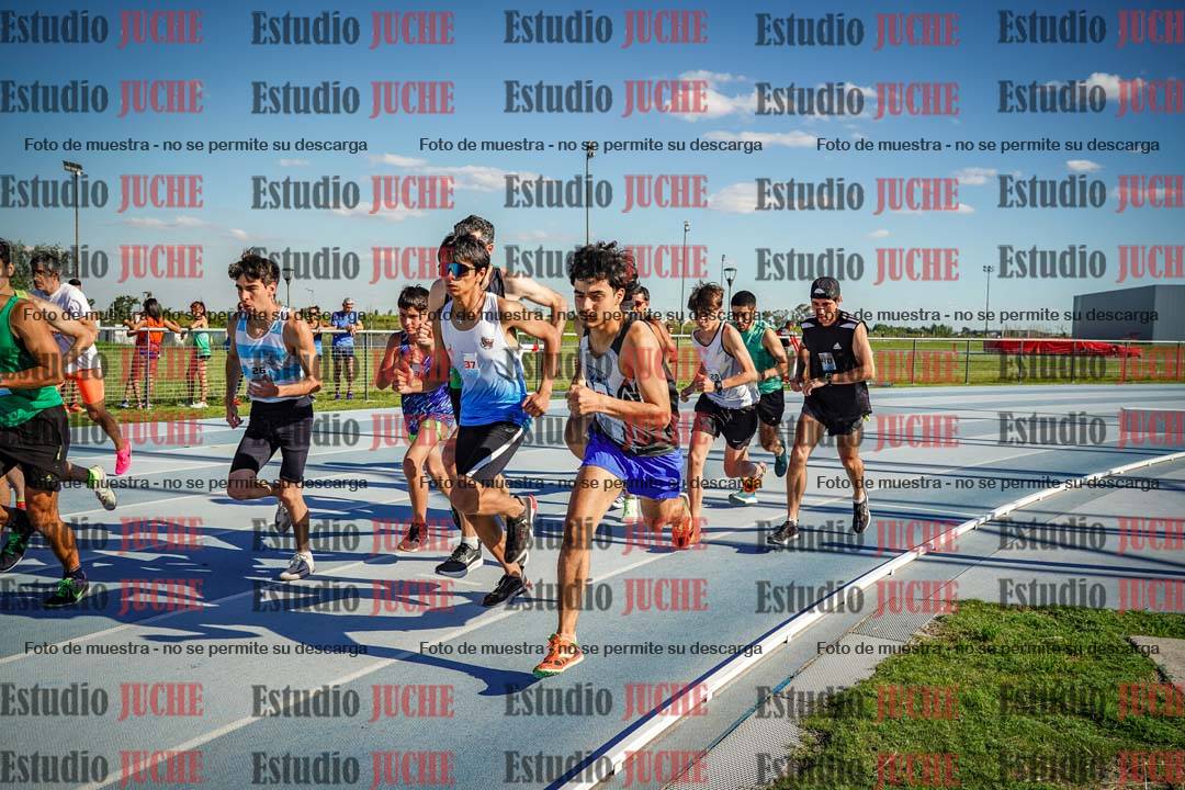 Fotos de los 1500 m llanos de varones