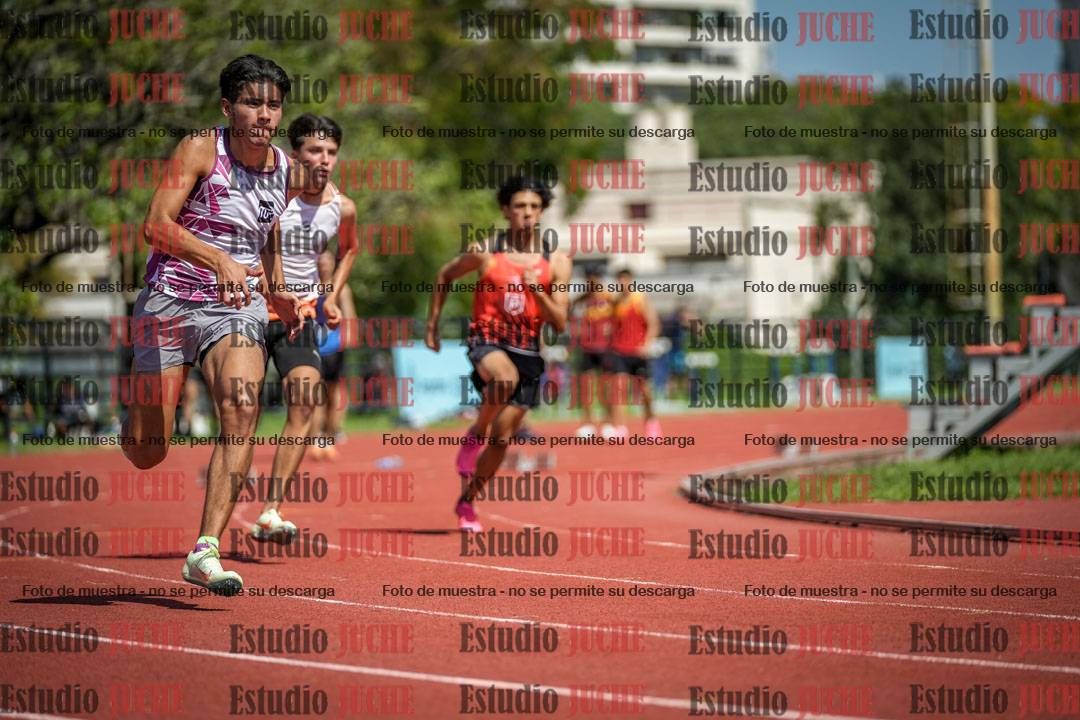 Fotos de los 200 m llanos de varones