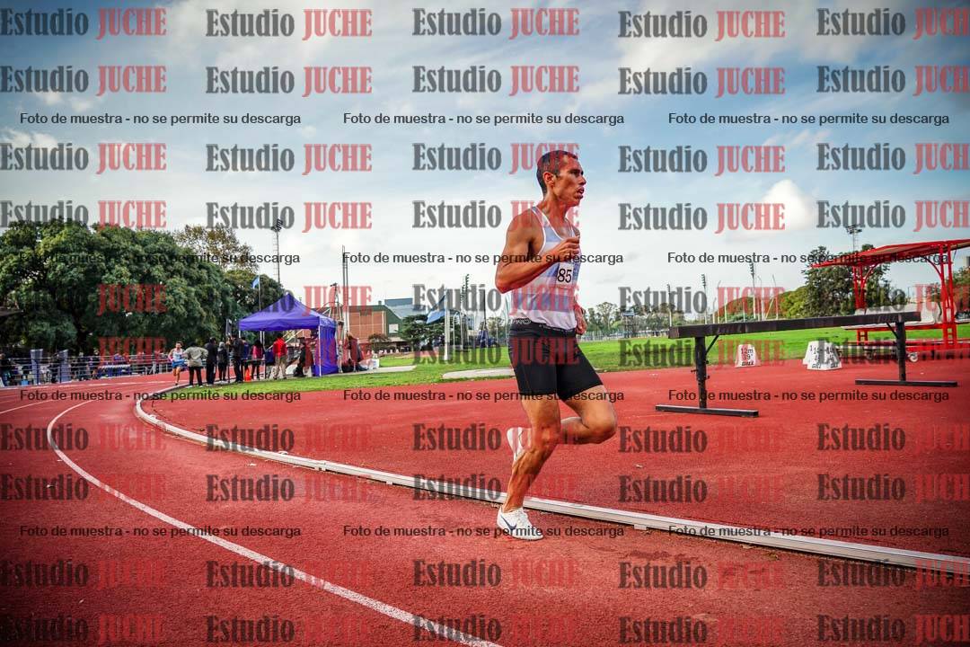 Fotos de los 3000 m llanos de varones
