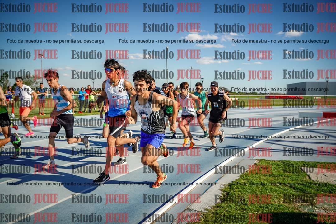 Fotos de los 1500 m llanos de varones