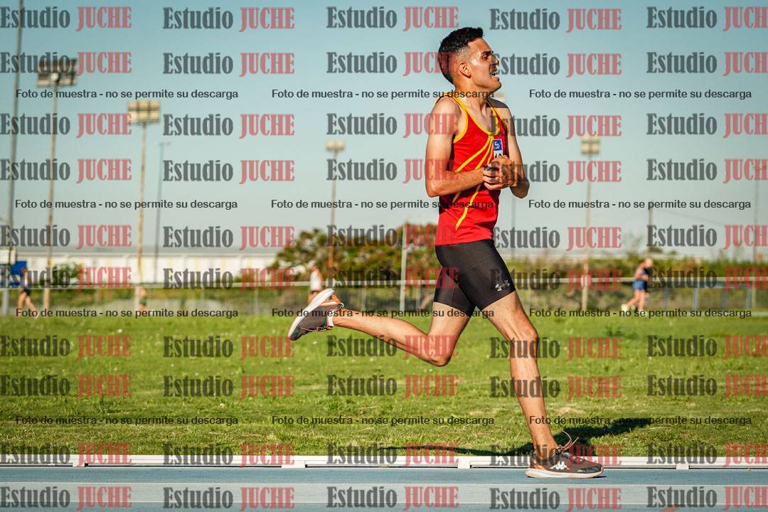 Fotos de los 3000 m llanos de varones