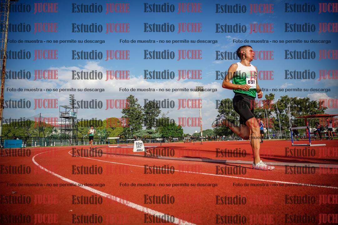 Fotos de los 3000 m llanos de varones