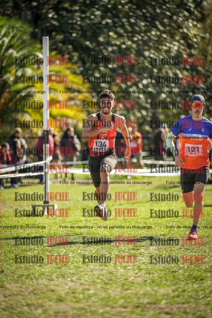 Fotos de la llegada del cross de 8000 m