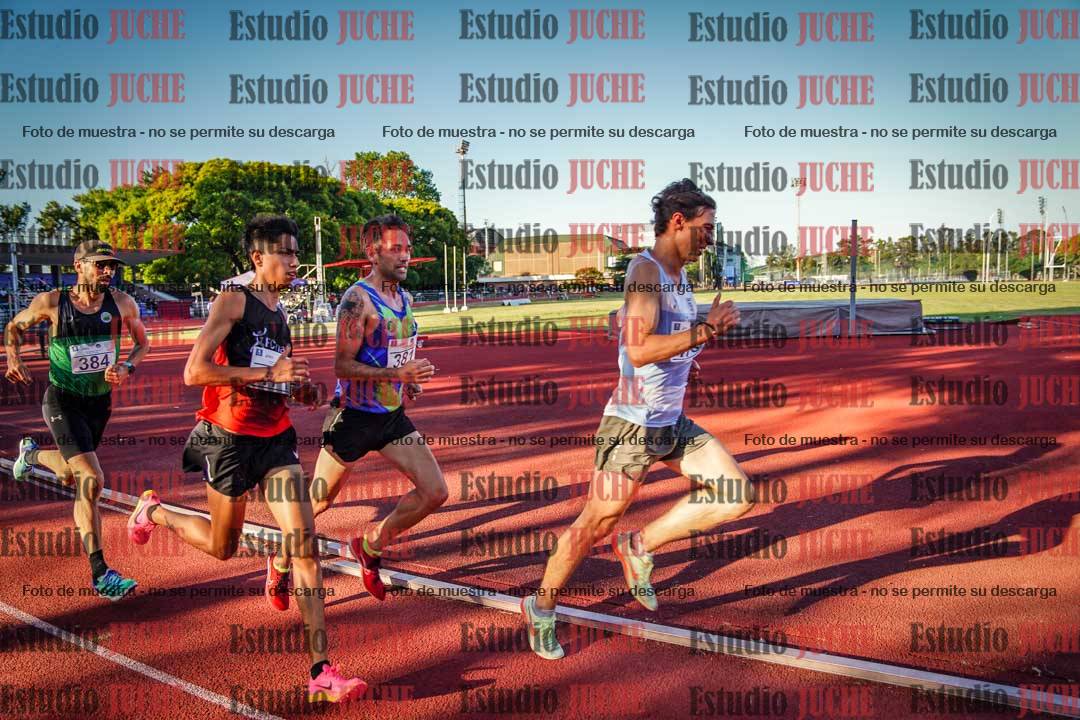 Fotos de los 3000 m llanos de varones