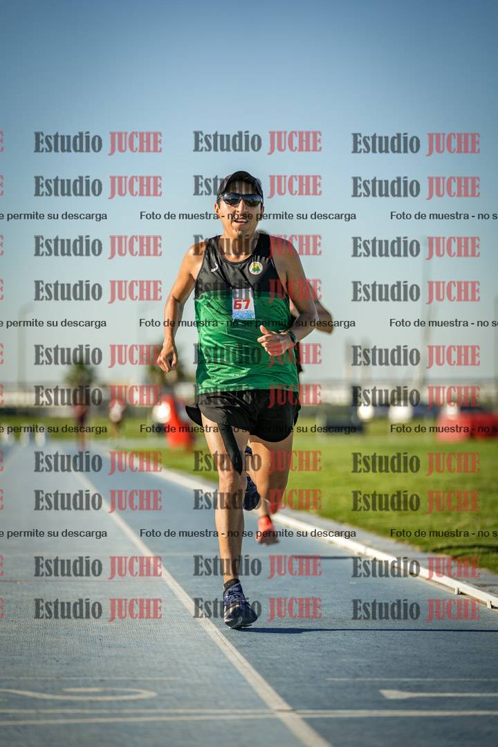 Fotos de los 3000 m llanos de varones
