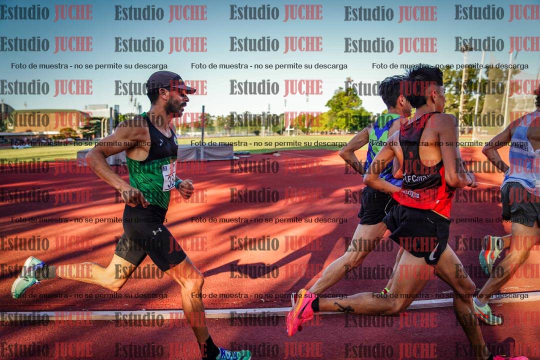 Fotos de los 3000 m llanos de varones