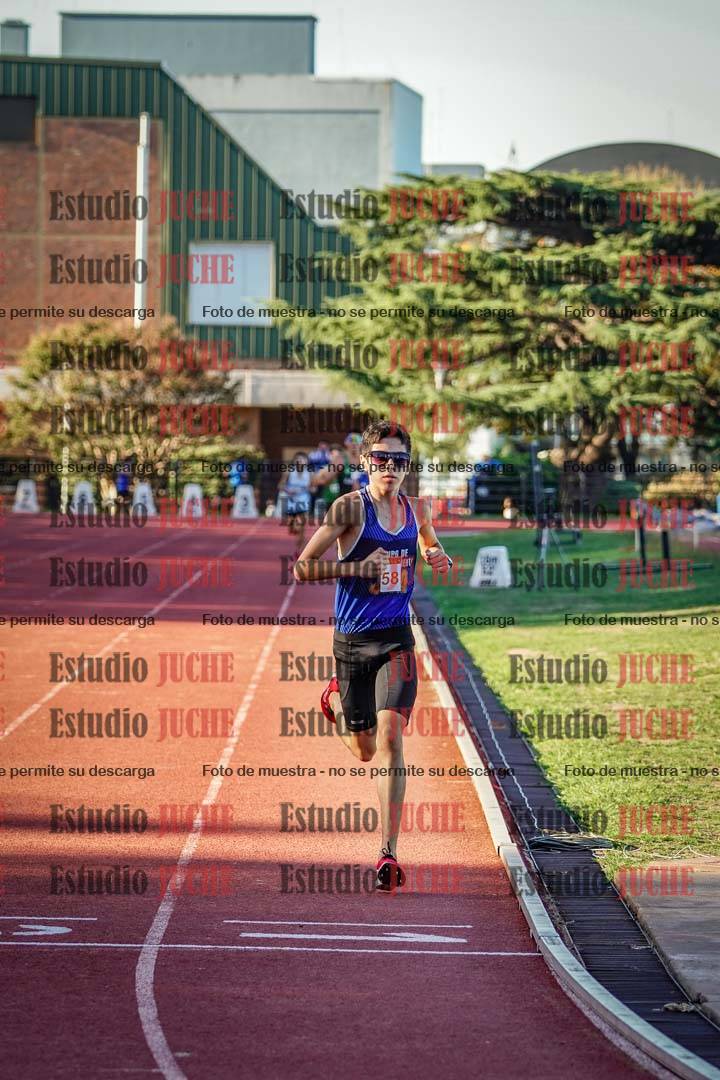 Fotos de los 3000 m llanos de varones