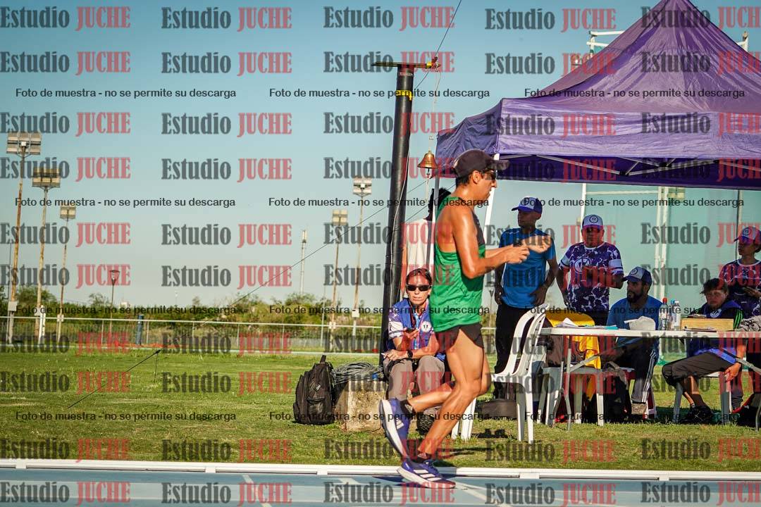 Fotos de los 3000 m llanos de varones