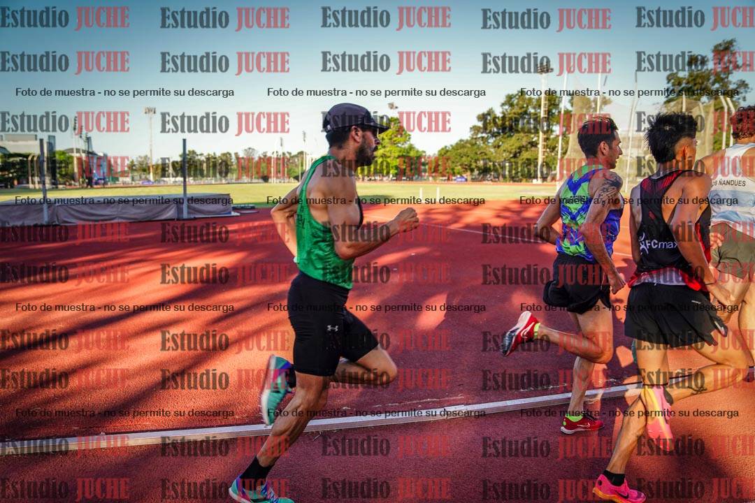 Fotos de los 3000 m llanos de varones