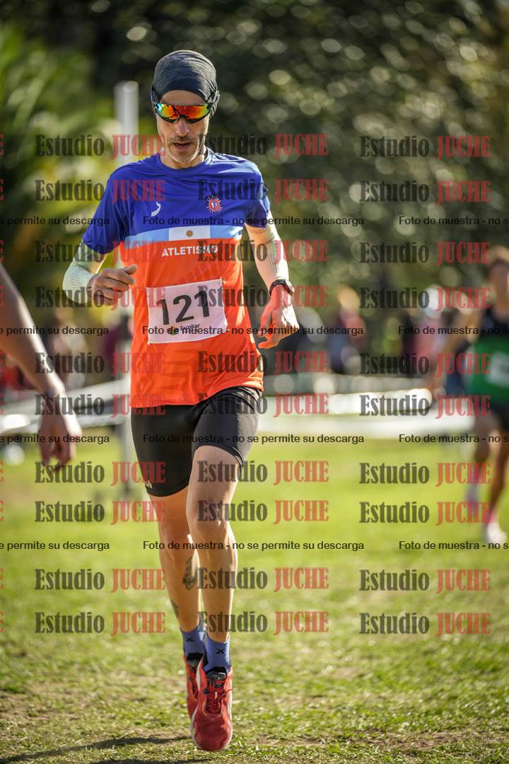Fotos de la llegada del cross de 8000 m