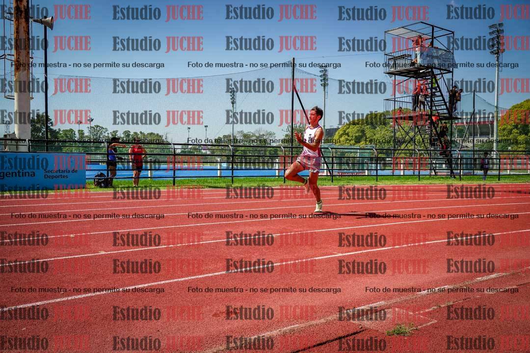 Fotos de los 200 m llanos de varones