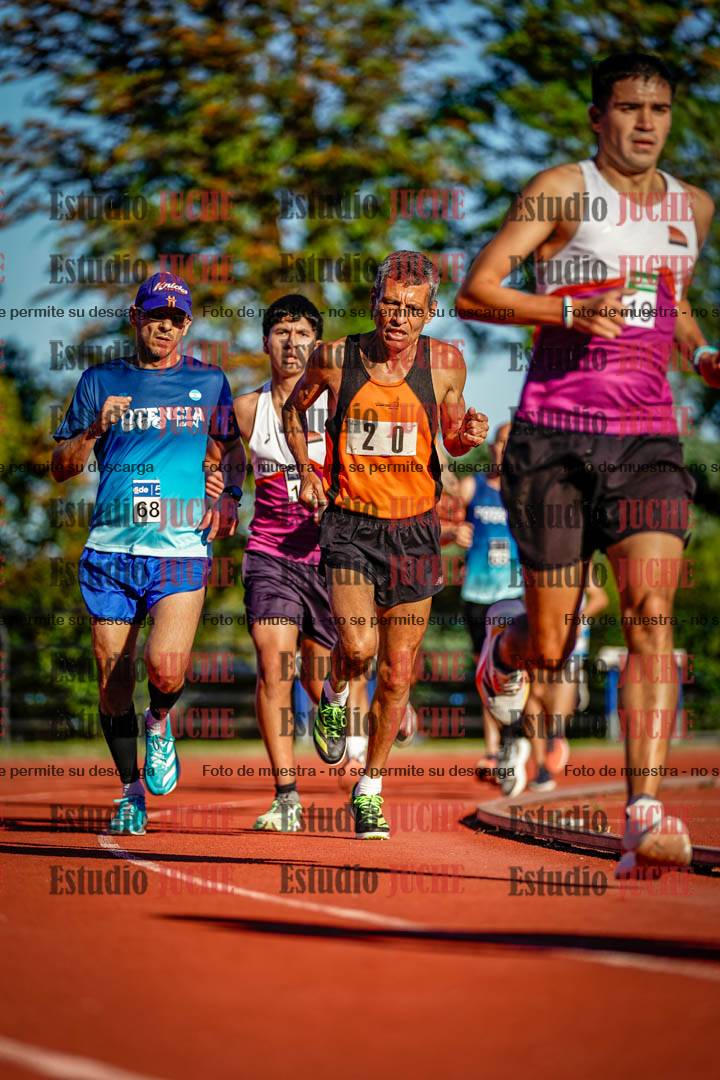 Fotos de los 3000 m llanos de varones