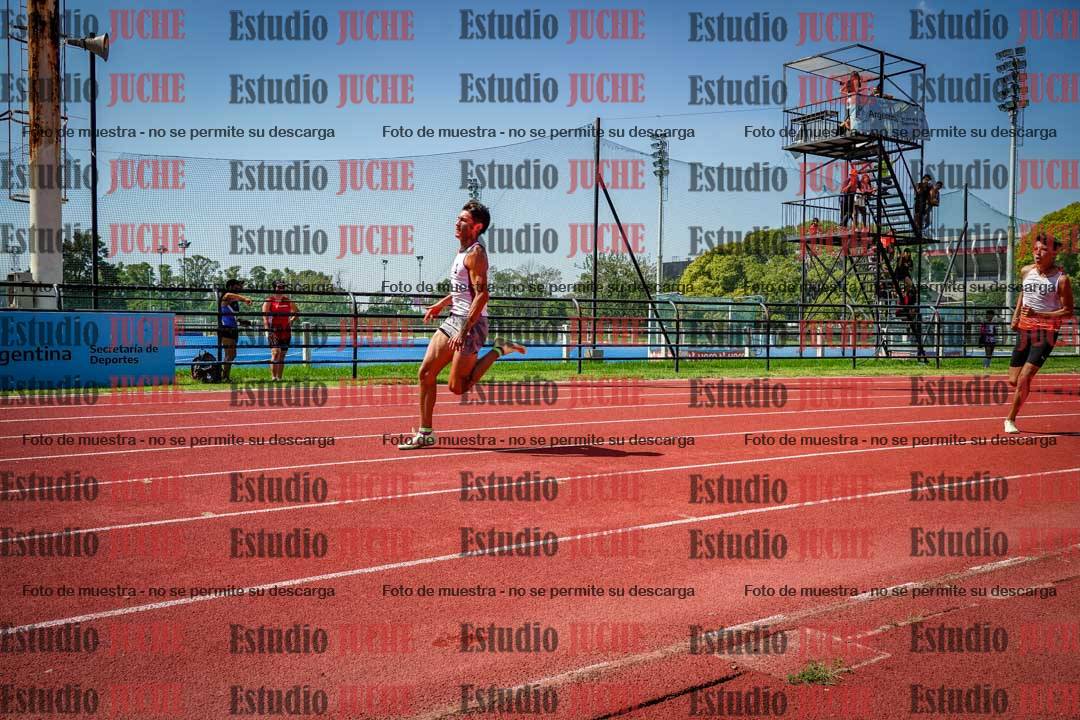 Fotos de los 200 m llanos de varones