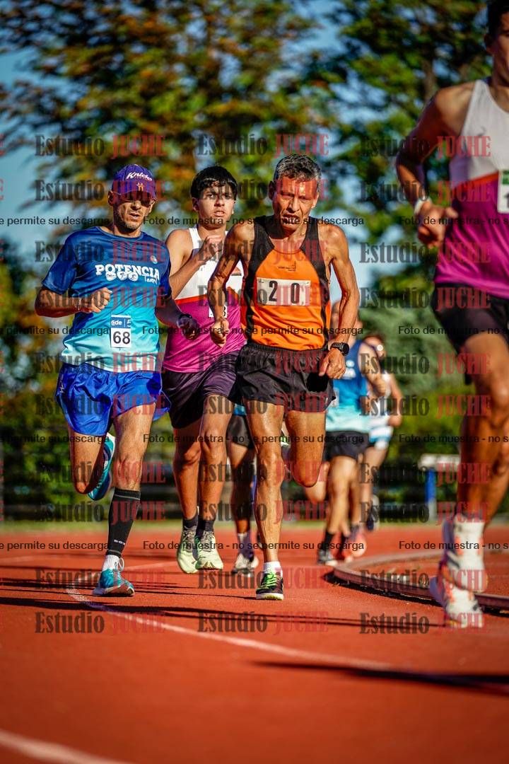 Fotos de los 3000 m llanos de varones
