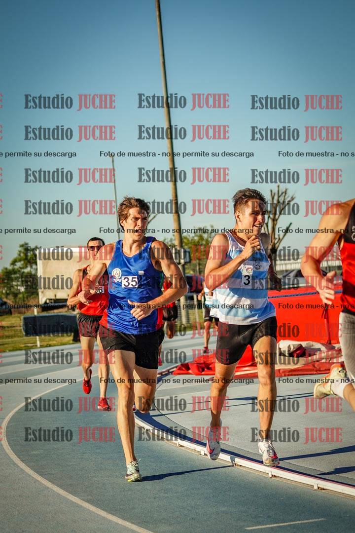 Fotos de los 1500 m llanos de varones