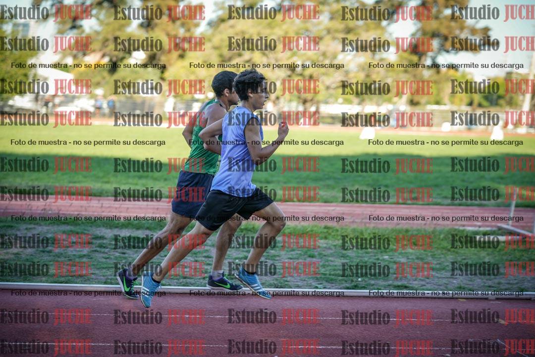 Fotos de los 3000 m llanos de varones