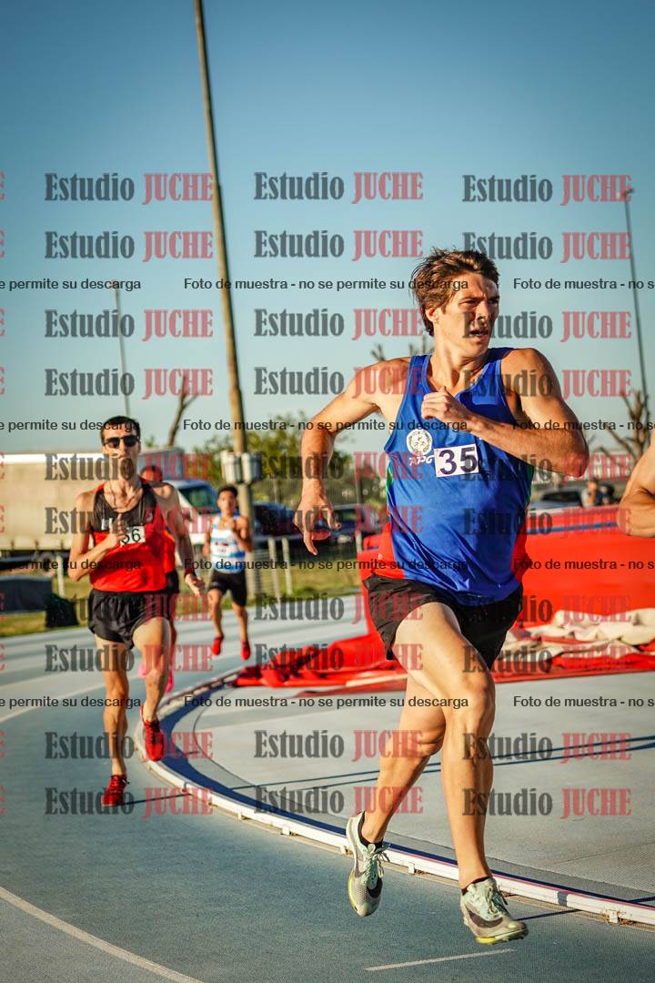 Fotos de los 1500 m llanos de varones