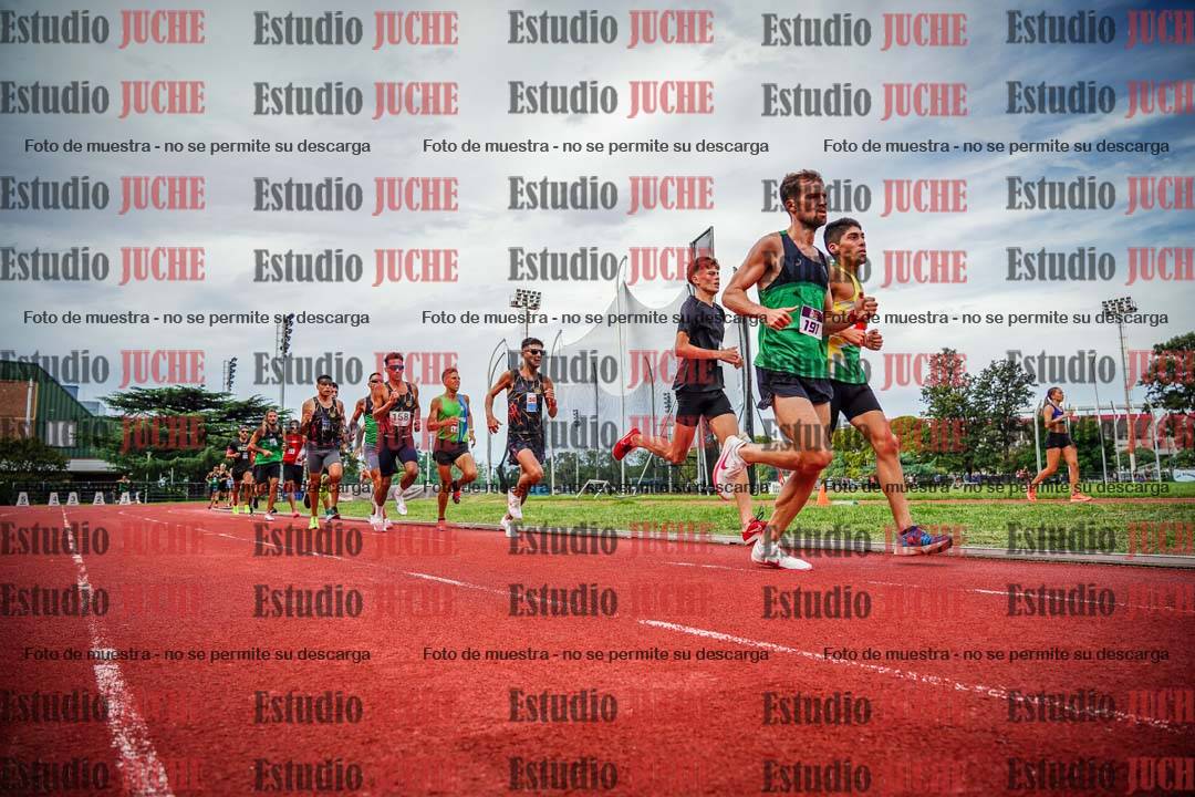 Fotos de los 3000 m llanos de varones
