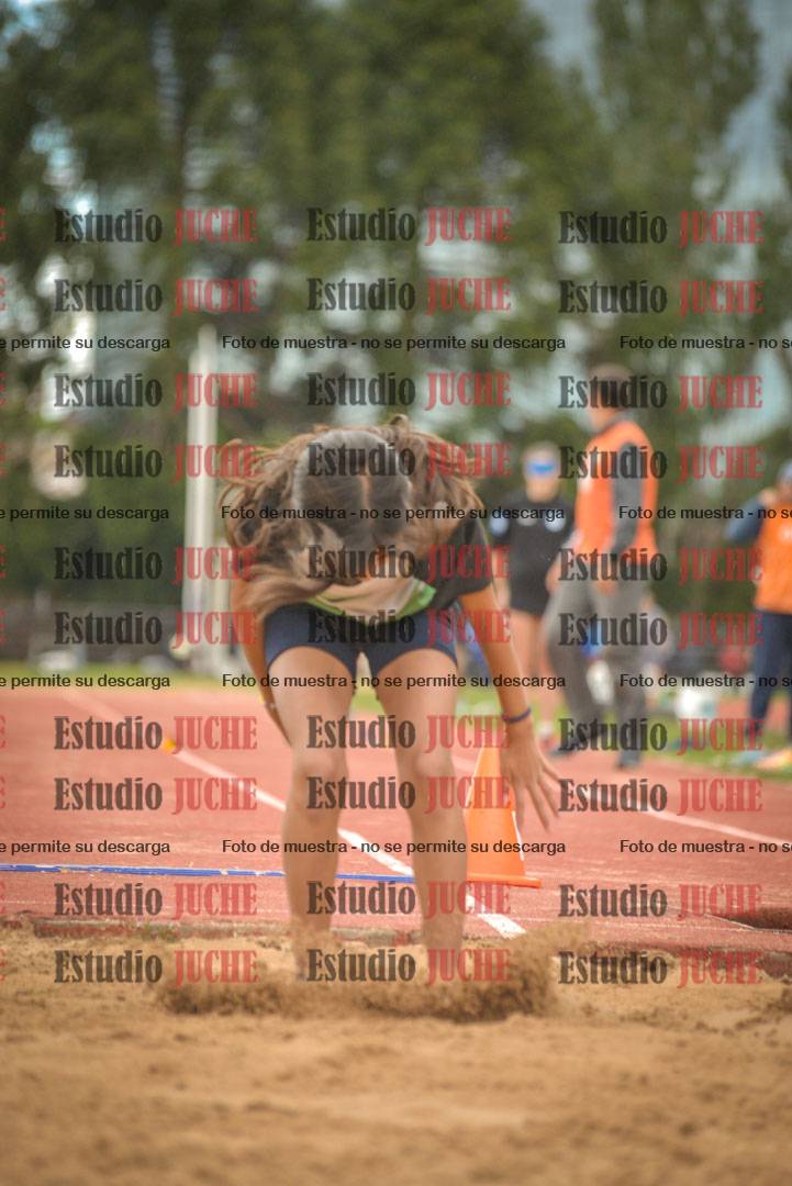Fotos del salto en largo - mujeres U16