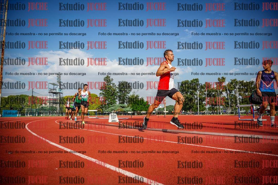 Fotos de los 3000 m llanos de varones
