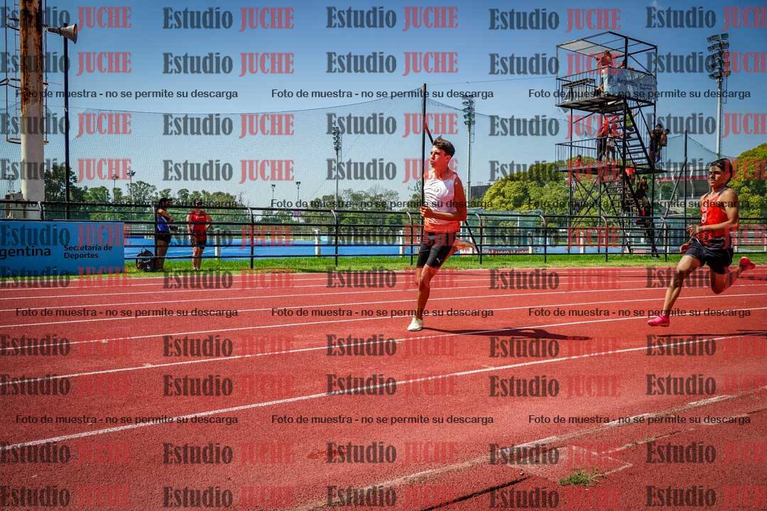 Fotos de los 200 m llanos de varones