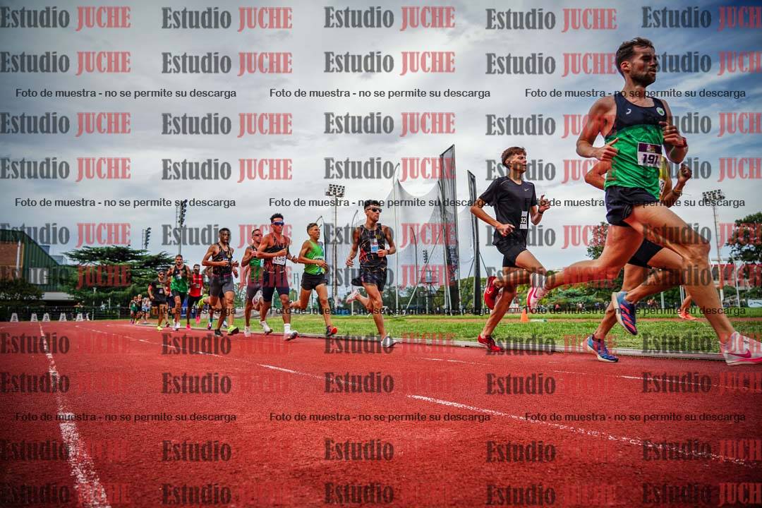 Fotos de los 3000 m llanos de varones