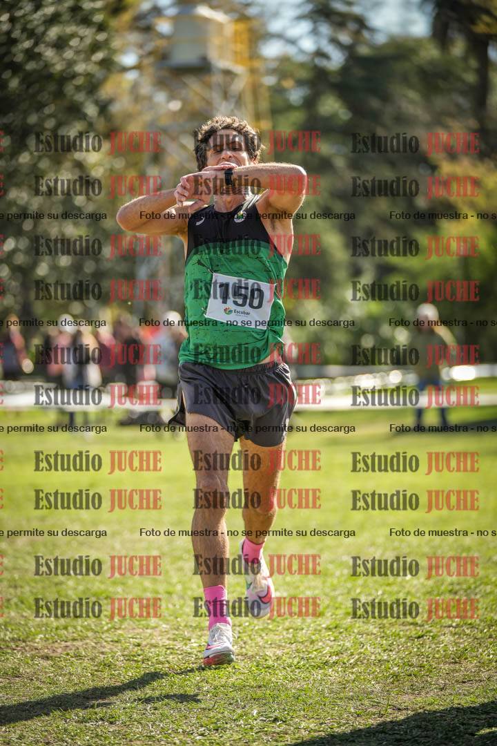 Fotos de la llegada del cross de 8000 m