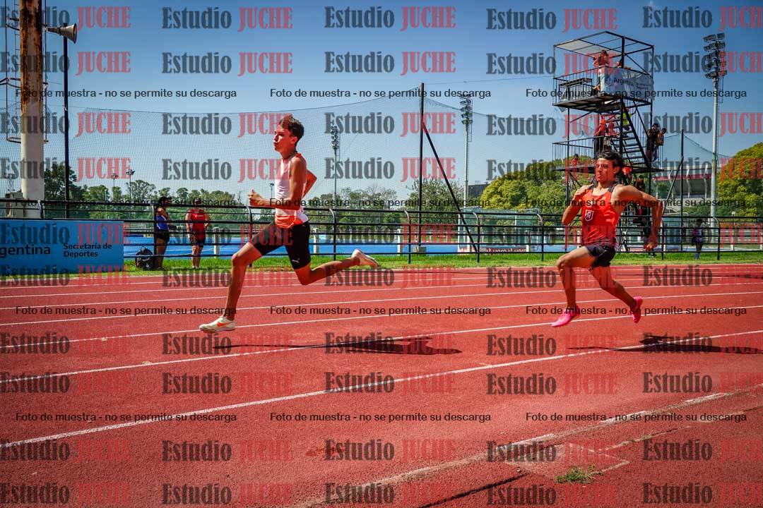Fotos de los 200 m llanos de varones