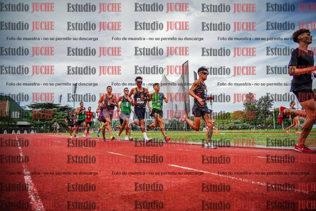 Fotos de los 3000 m llanos de varones