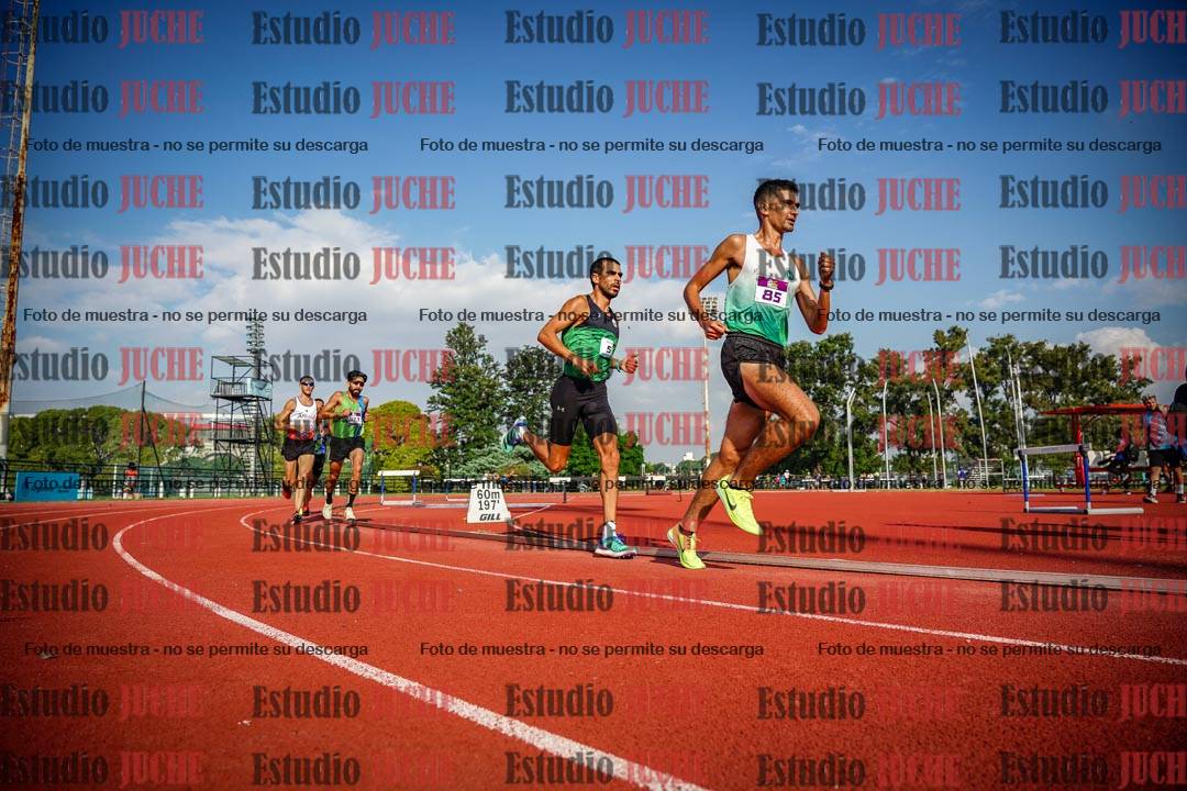 Fotos de los 3000 m llanos de varones
