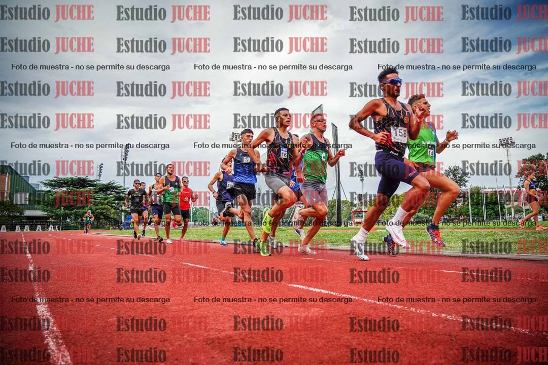 Fotos de los 3000 m llanos de varones