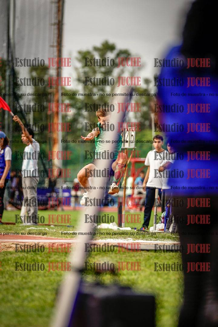 Fotos del salto triple de mujeres y varones