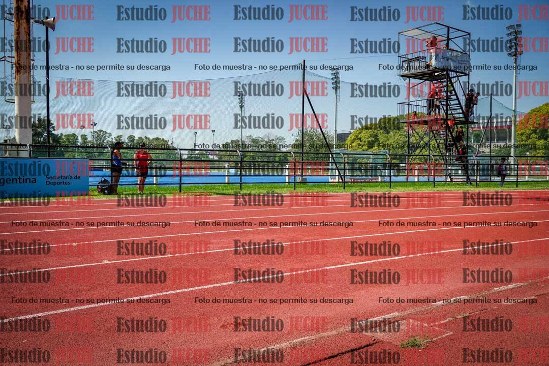 Fotos de los 200 m llanos de varones