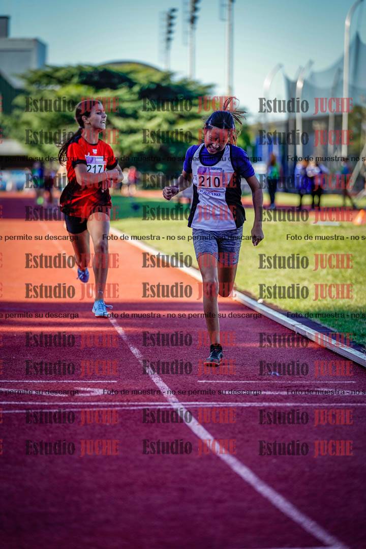 Fotos de los 600 m de mujeres