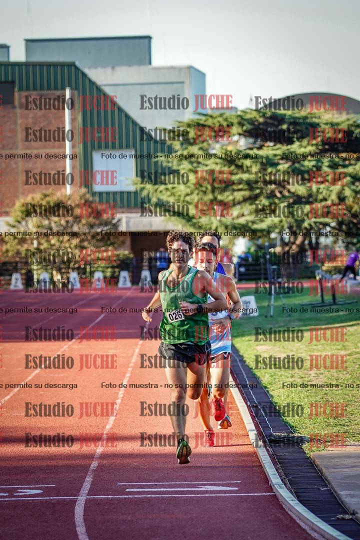 Fotos de los 3000 m llanos de varones