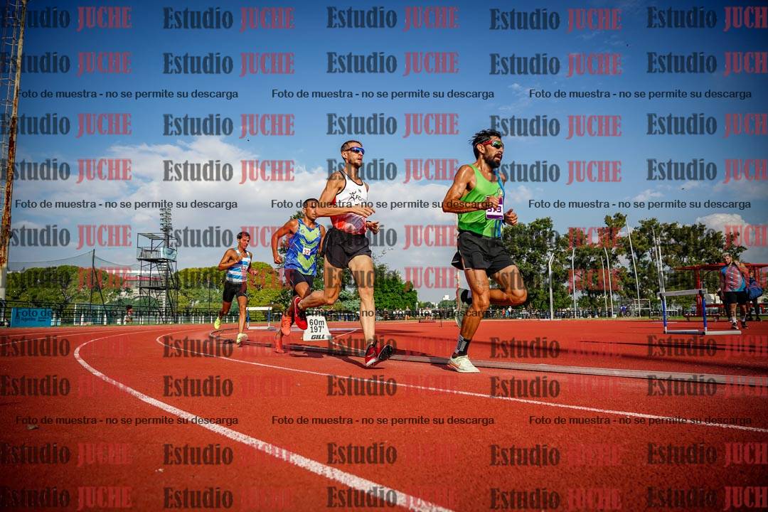 Fotos de los 3000 m llanos de varones