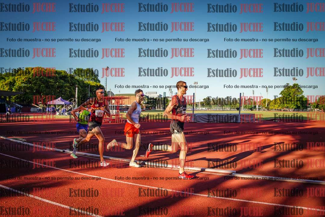 Fotos de los 3000 m llanos de varones