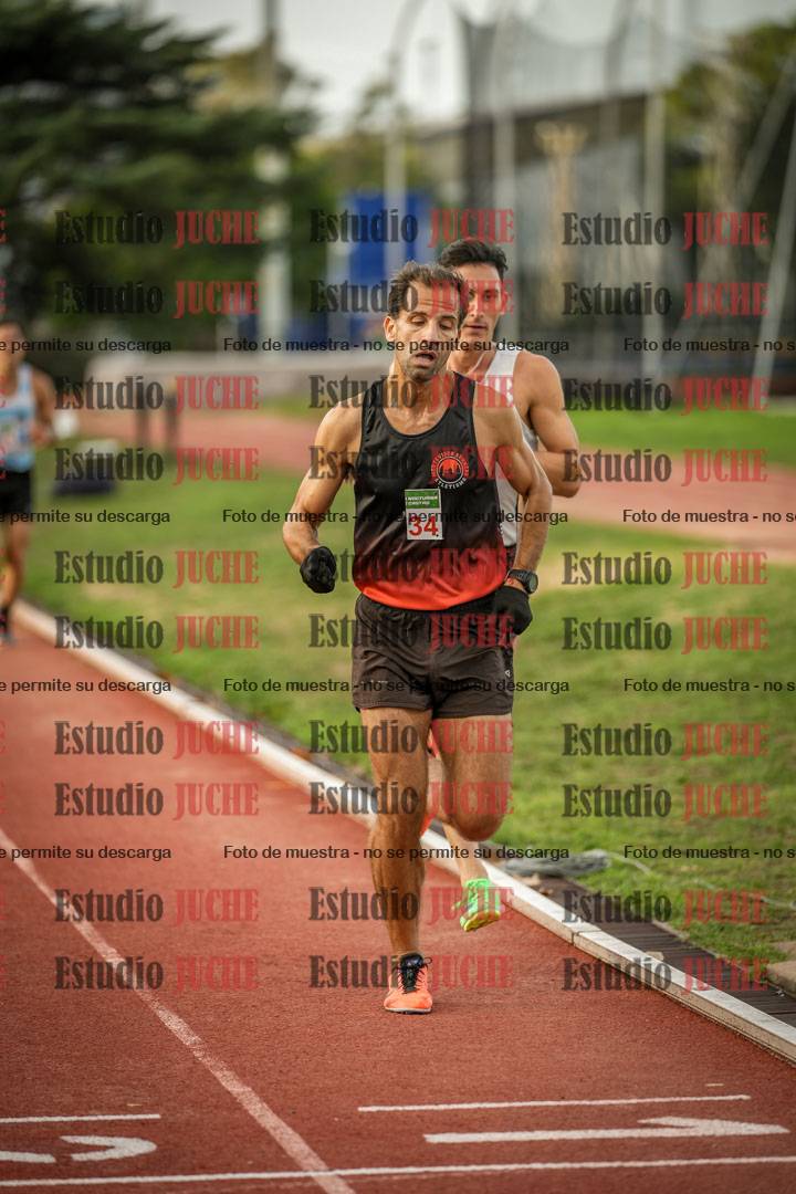 Fotos de los 3000 m llanos de varones