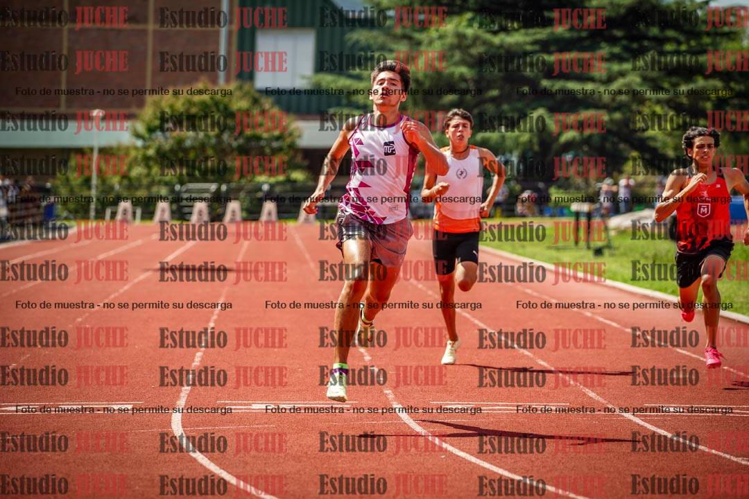 Fotos de los 200 m llanos de varones
