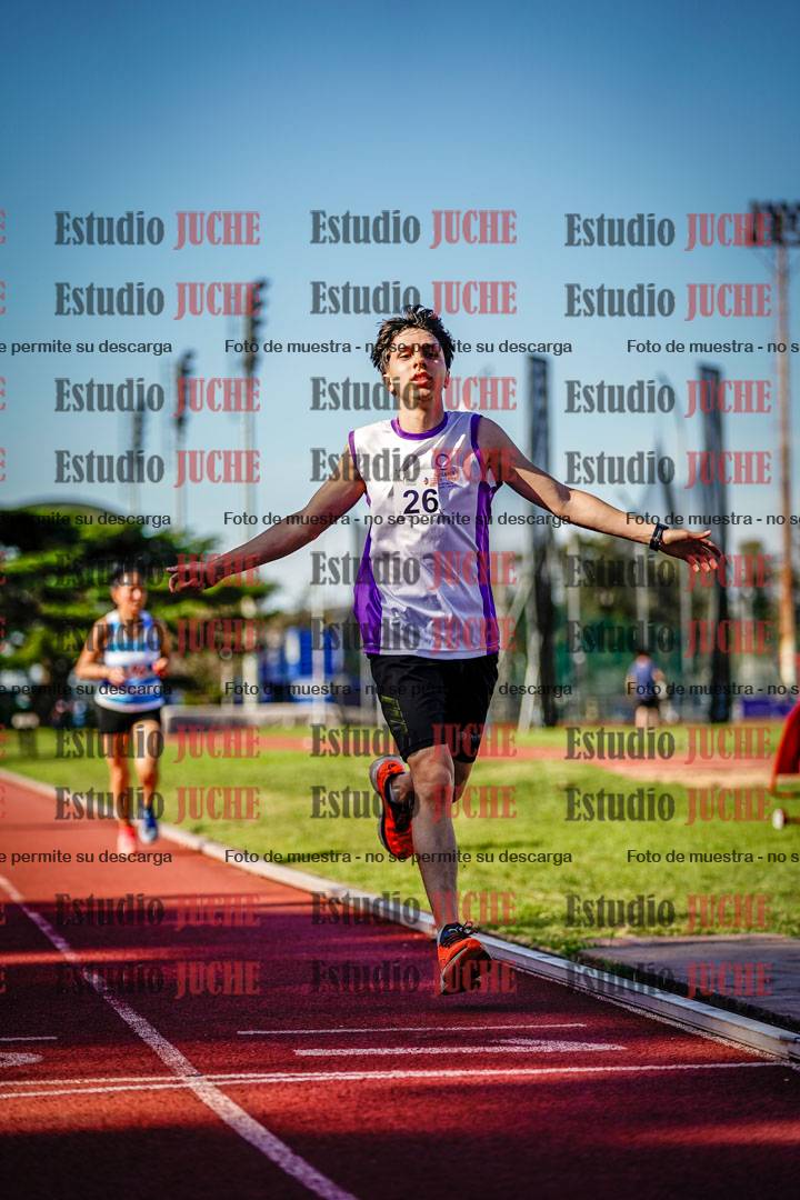 Fotos de los 5000 m llanos de mujeres y varones