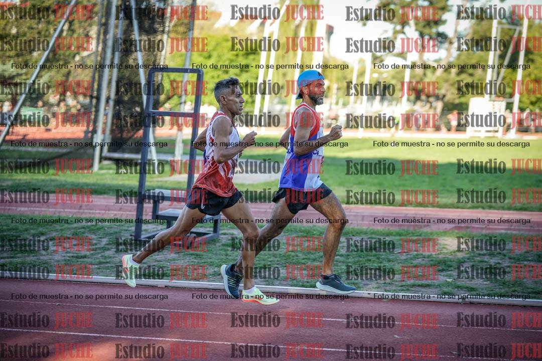 Fotos de los 3000 m llanos de varones