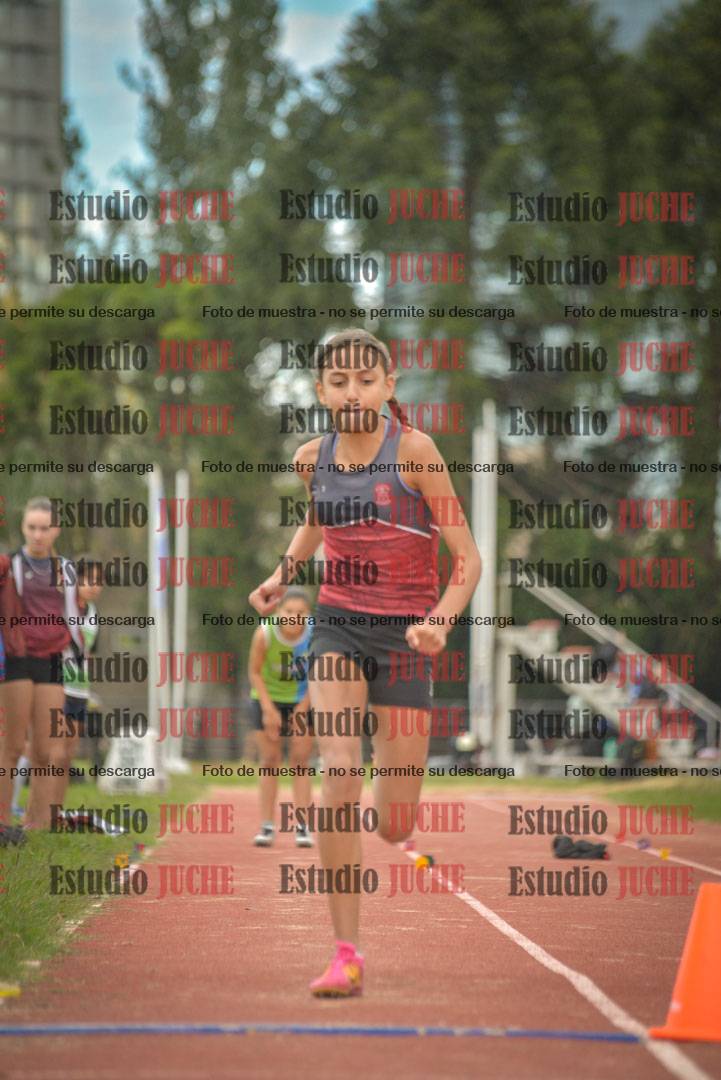 Fotos del salto en largo - mujeres U16