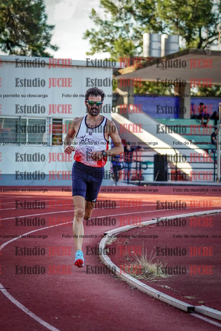 Fotos de los 3000 m llanos de varones